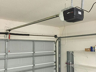 Screw Device Garage Door Opener | Garage Door Repair Austin, TX Screw Device Garage Door Opener