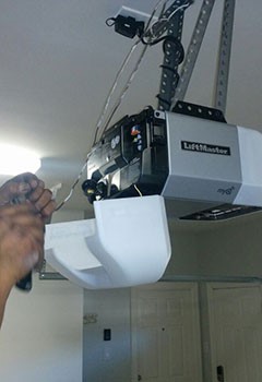 LiftMaster Garage Door Opener Troubleshooting, Hays